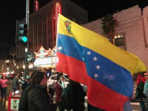 Venezolanos en California celebran cambios políticos en su país