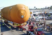 ET-94 cumple su misión de reunirse con el Endeavour