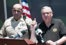 EFE Comunidad inmigrante enjuiciará a Arpaio