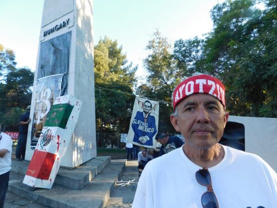 Conmemoran segundo aniversario de desaparicion de estudiantes de Ayotzinapa en Los Angeles