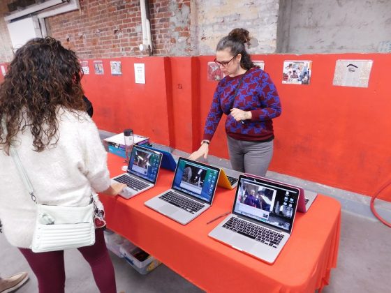 Un proyecto que enseña fotografía a las jóvenes