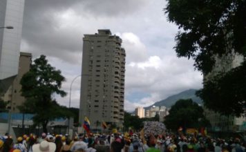 Oposición venezolana reitera convocatoria a marchas en todo el país