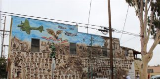 Libro ofrece recorrido por los murales chicanos del Este de Los Ángeles