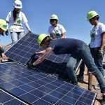Empleos de la industria de la energía solar aumentan un 25 % en 2016