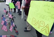 Joven indocumentado protegido de deportación demanda a EEUU tras ser detenido