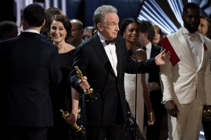La Academia de Hollywood pide perdón por el error del Óscar a mejor película