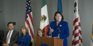 Legislador presenta proyecto programa de salud para residentes de California