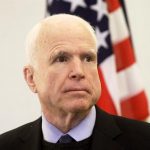 efe Senador McCain dice a Trump que dictadores empiezan reprimiendo a la prensa