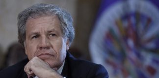 Almagro pide a mediadores que presionen por elecciones libres en Venezuela