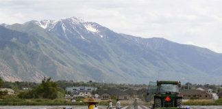 Granjeros temen escasez de trabajadores en los campos de Carolina del Norte