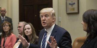 Trump culpa a los radicales republicanos del fracaso de su reforma sanitaria Trump culpa a los radicales republicanos del fracaso de su reforma sanitaria