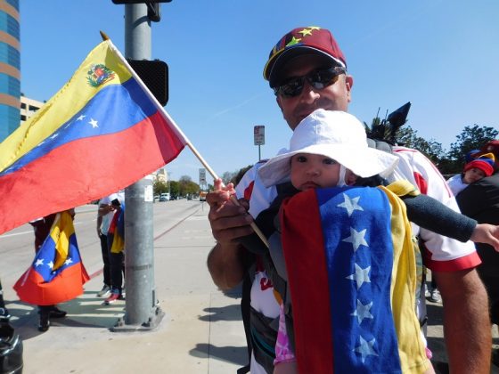 Venezolanos en Los Angeles dijeron presente en protesta mundial