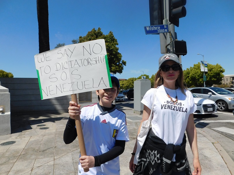 Venezolanos en Los Angeles dijeron presente en protesta mundial