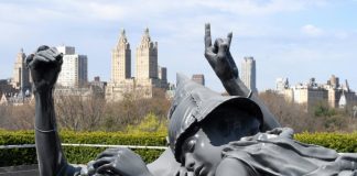 Argentinian transforms NY's Met rooftop into banquet