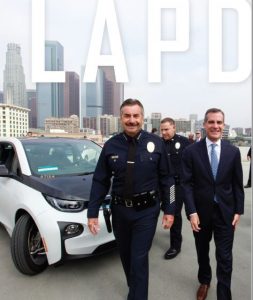 LAPD revela informe sobre uso de la fuerza policial Charlie Beck y Eric Garcetti