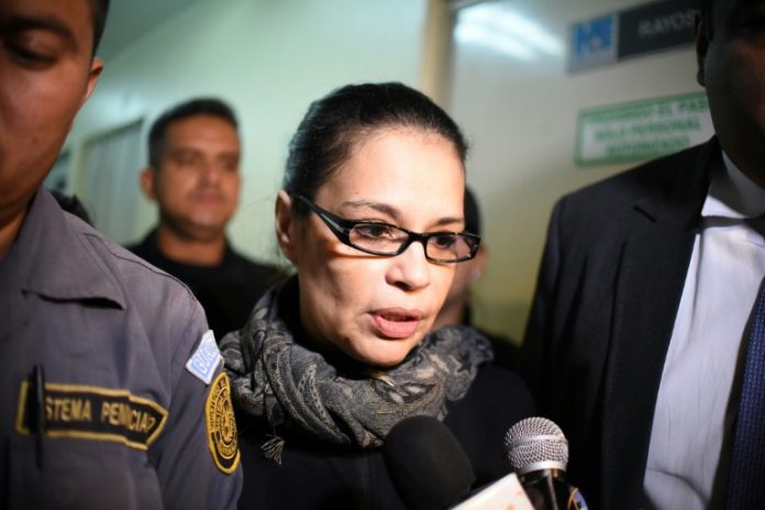 La ex vicepresidenta de Guatemala Roxana Baldetti es acusada de aceptar sobornos de un cartel