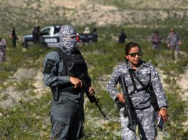 Enfrentamiento entre policías y delincuentes deja al menos 15 muertos en México