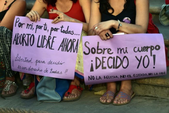 Jornada clave en el Senado para la ley del aborto en Chile