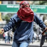 La oposición venezolana bloquea calles para impulsar un plebiscito contra Maduro