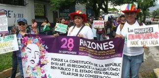 Los salvadoreños apoyan el aborto cuando peligra vida de la madre