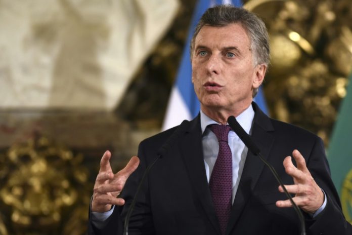 Macri admite crecimiento dispar en sectores y regiones de Argentina