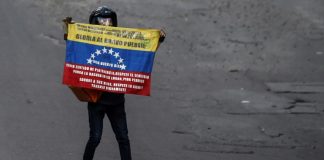 Maduro exige a empleados públicos votar sin excusa por la Constituyente
