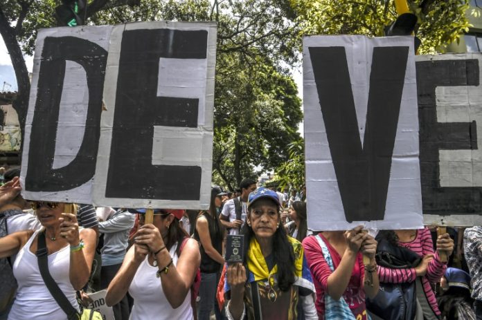 Periodistas venezolanos denuncian amenazas de poderoso líder chavista