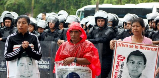 Un escándalo de espionaje en México alcanza a expertos de CIDH por el caso Ayotzinapa