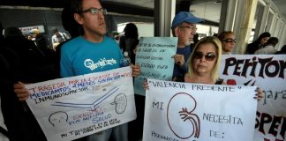 venezolanos protestan por falta de medicinas