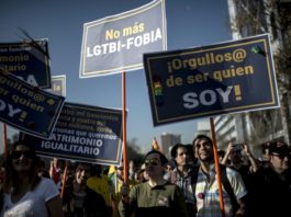 Bachelet envía al Congreso proyecto de ley de matrimonio igualitario