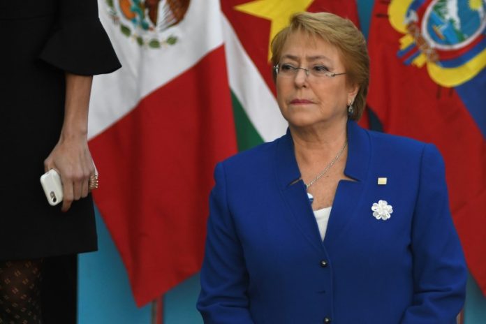 Bachelet presenta proyectos para reformar sistema de pensiones de Pinochet