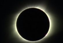 Eclipse solar total cruza Estados Unidos de costa a costa (Foto: Captura de video / Transmisión en vivo de la organización Exploratorium)