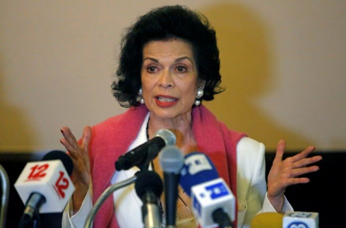 Ortega pone en peligro soberanía de Nicaragua con el canal, dice Bianca Jagger