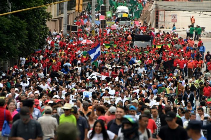 Protestan en Honduras contra la privatización de la salud