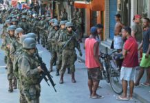 El Ejército logra contener la crisis en la favela Rocinha de Rio