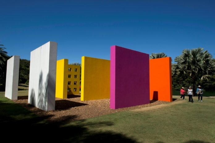 El arte no reconoce muros una muestra latinoamericana invade Los Ángeles