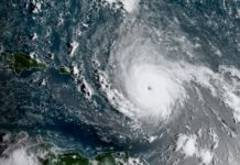 El huracán Irma se acerca a las Antillas francesas con poderosos vientos