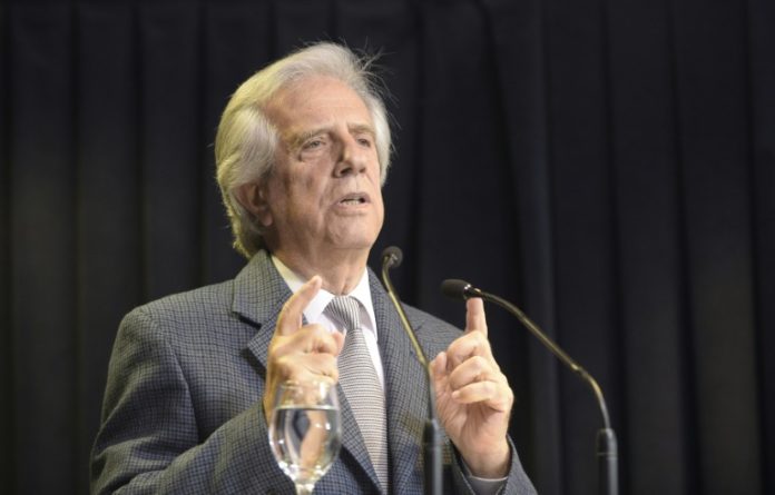 El presidente de Uruguay dice que desconocía que su vicepresidente renunciaría
