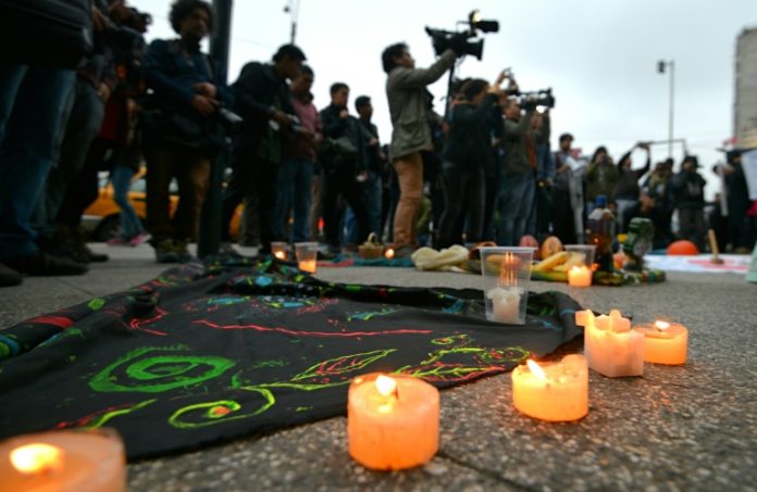 Nativos protestan en Lima por un proyecto petrolero y piden una consulta