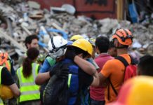 Se reanudan rescates en Ciudad de México tras un nuevo temblor