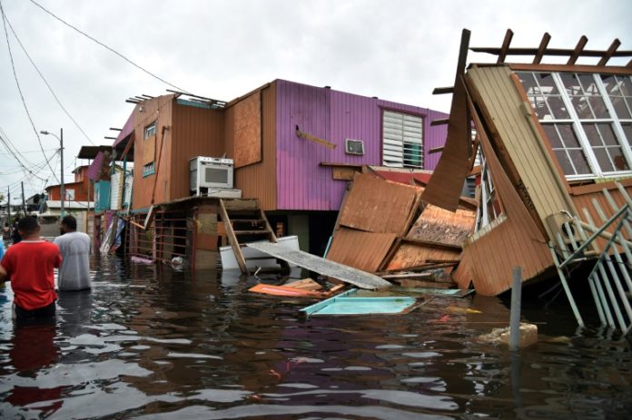 Trece muertos y cientos de rescatados tras el azote de María en Puerto Rico