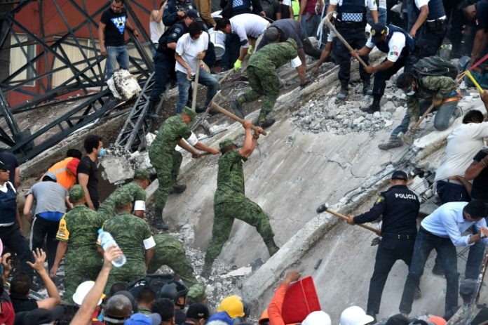 Un potente sismo deja 147 muertos en México en el aniversario de terremoto