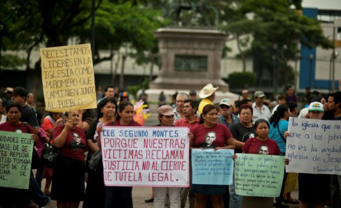 La Iglesia salvadoreña ofrece archivos para juzgar crímenes de guerra