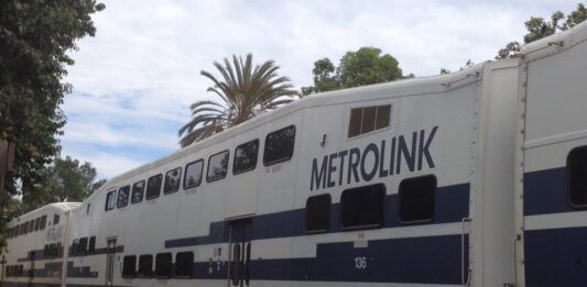 Metrrolink adquiere locomotoras de baja contaminación