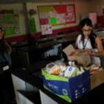 Médicos voluntarios se organizan para asistir a refugiados de Puerto Rico