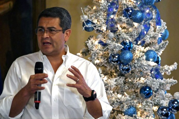 Partido oficialista de Honduras acusa a Venezuela de injerencia en campaña
