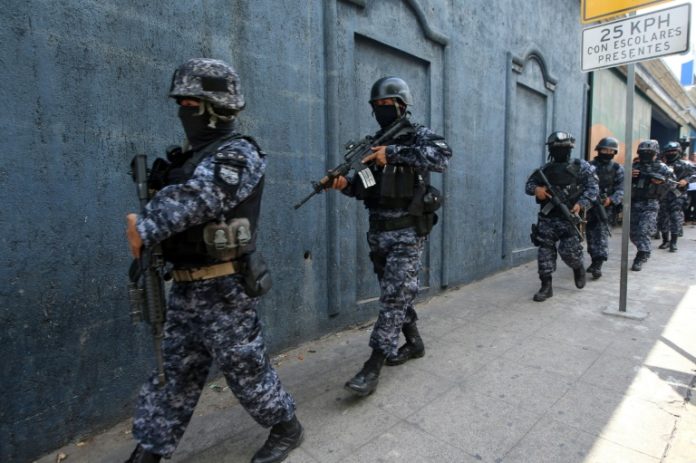 Presuntos pandilleros asesinan a camarógrafo de canal salvadoreño