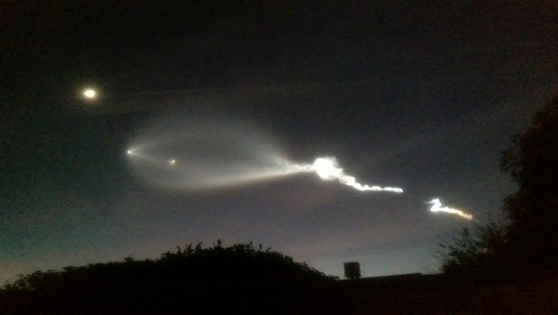 Lanzamiento de cohete SpaceX ilumina el sur de California