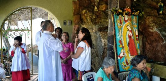 Con armas no hay bendición la compleja relación de la Iglesia y el crimen en México