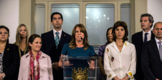 Grupo de Lima pide nuevo calendario electoral y 'corredor humanitario' en Venezuela